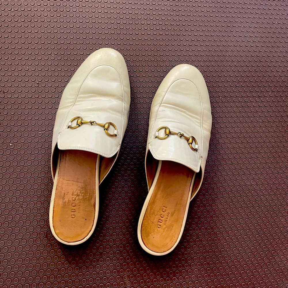 Gucci Slides, White (Size 39)